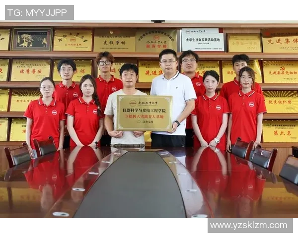 徐昕：从学术研究到社会实践的多维探索与思考